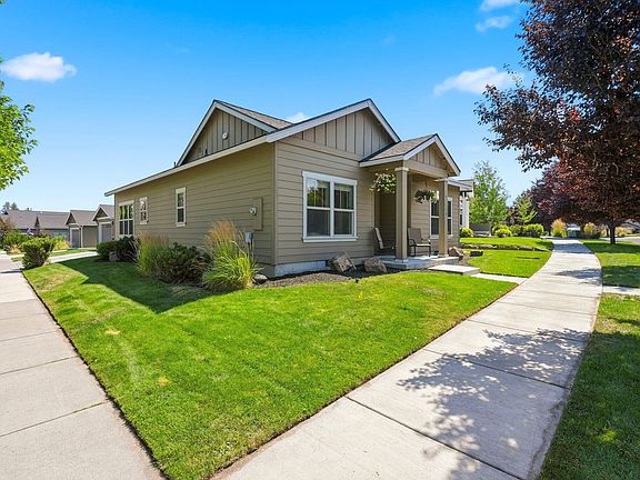 2nd image of 61420 SE Lana Way