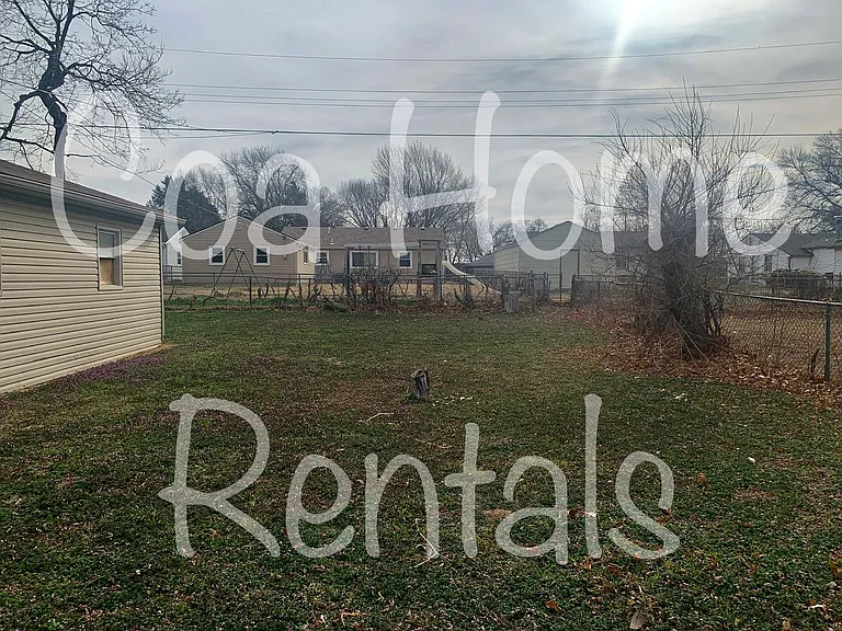 1028 N Westview Dr — Photo 16