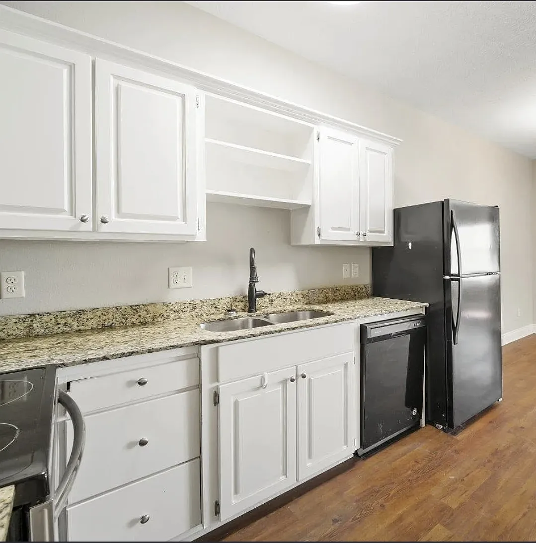 2 bed, 1200 sqft, $1,395 — Photo 3