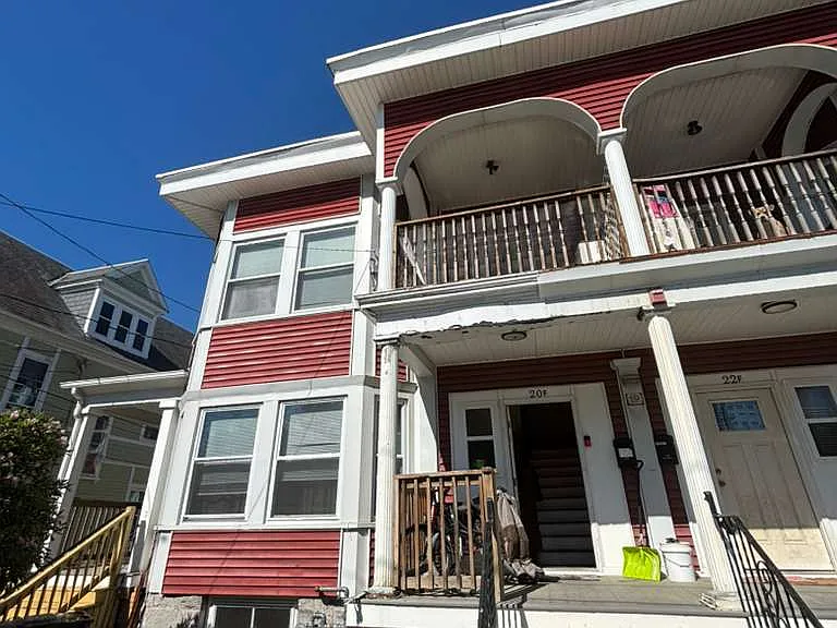 18 Edson St #20F — Photo 1