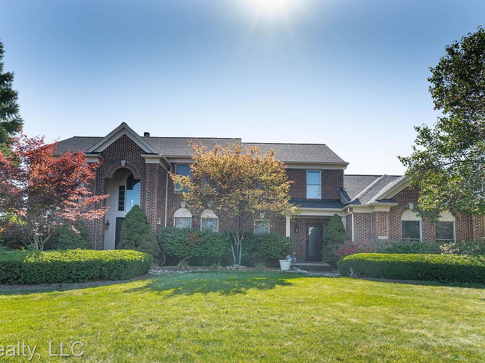 1st image of 51137 Plymouth Valley Dr
