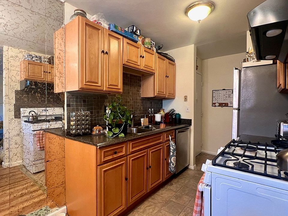 Regency 25 Regency Park Dr Agawam, MA Zillow Apartments for Rent in Agawam