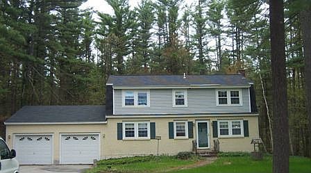 Lovely  home on private lot.