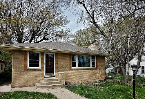 3325 Beard Ave N Photo 1