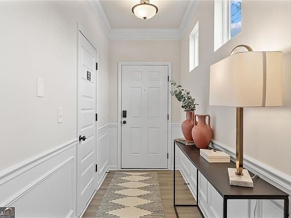 2nd image of 310 Caroline Pl #100