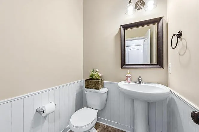 141 North Dr — Photo 12