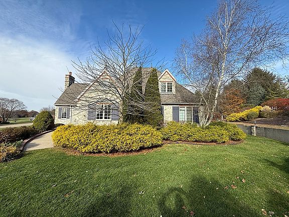 4th image of 1436 Greenbrier Dr
