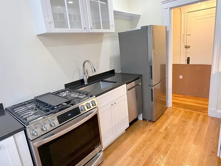 13 Ellery St #3 — Photo 2