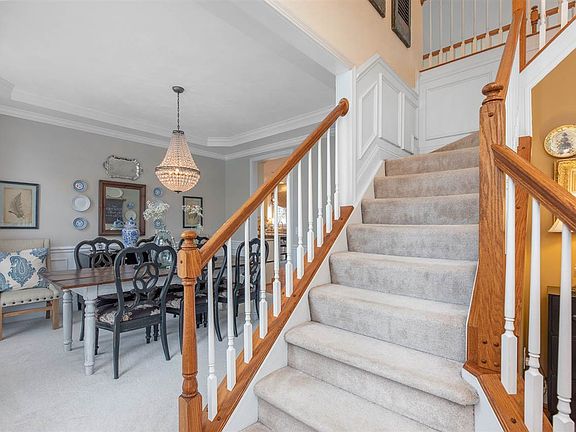 4th image of 10008 Glensprings Pl