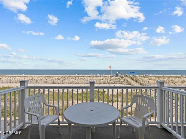 30 Dune Ter, Seaside Heights, NJ 08751