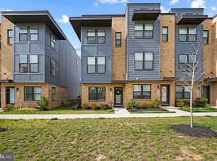 560 Banquet Ln, Frederick, MD 21701