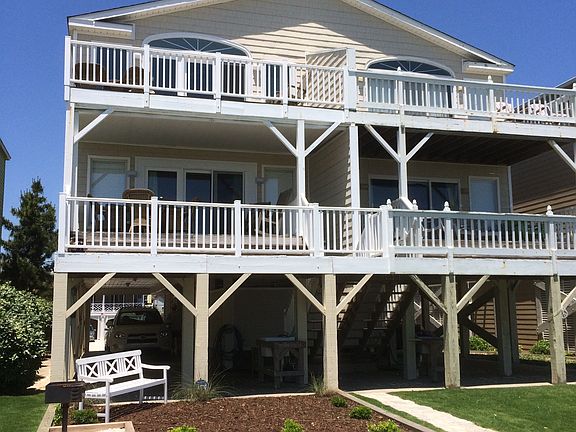 Landscaped area in rear