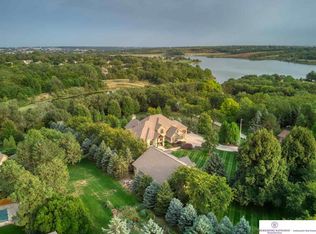 16710 Ontario Plz, Omaha, NE 68130