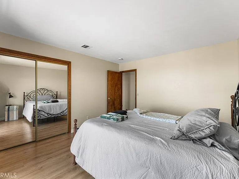 1055 Lakeview Dr — Photo 39