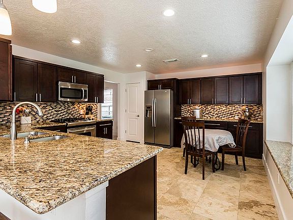 2nd image of 3422 Honey Creek Dr