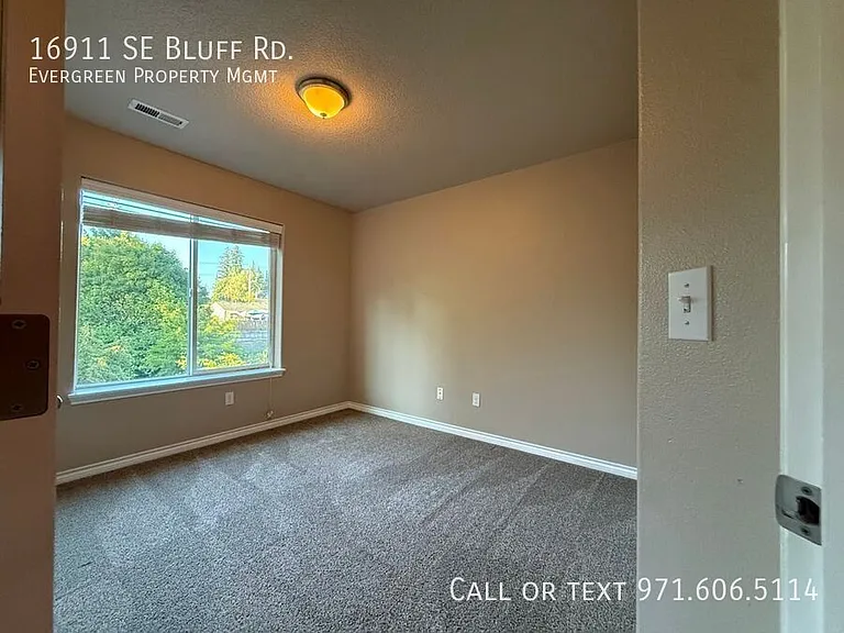16911 SE Bluff Rd — Photo 24