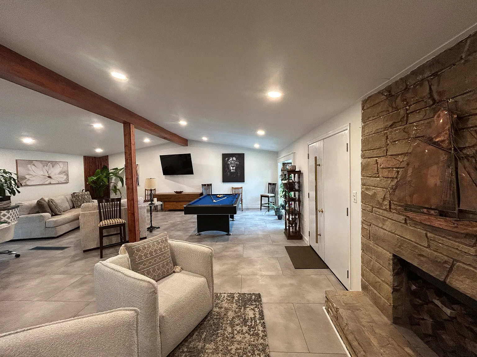 910 Volz Dr — Photo 4