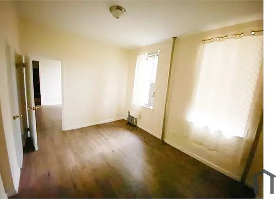 800 E 160th St #4C — Photo 2