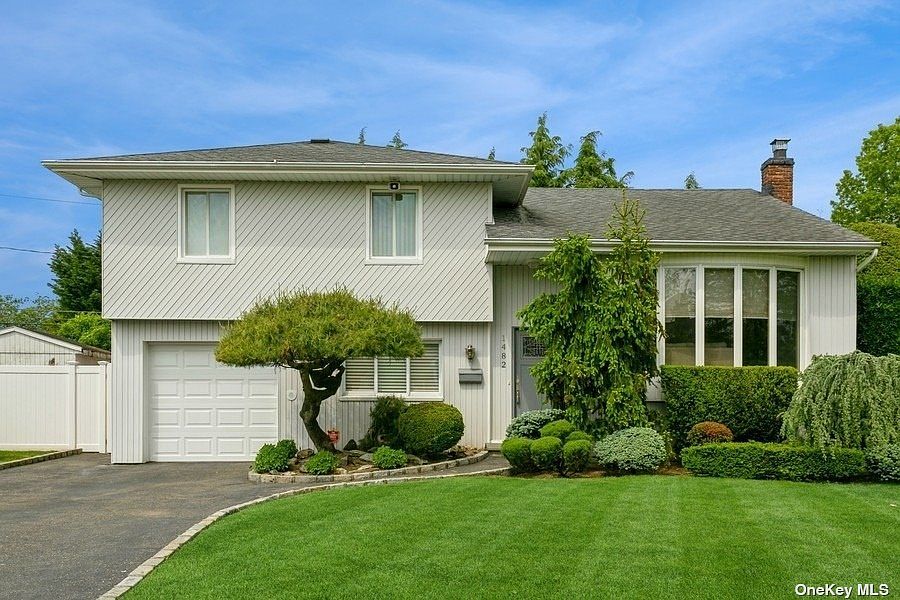1482 Holiday Park Drive, Wantagh, NY 11793 Zillow