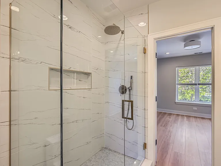 5014 N Rockwell St #1 — Photo 14