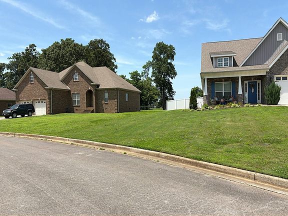 2nd image of 15263 Spring Lake Dr