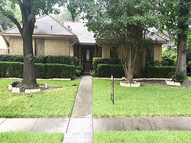 1st image of 2323 Riverway Dr