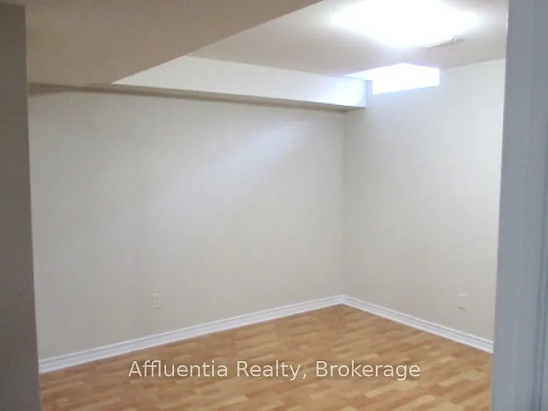 132 Oakborough Dr — Photo 5