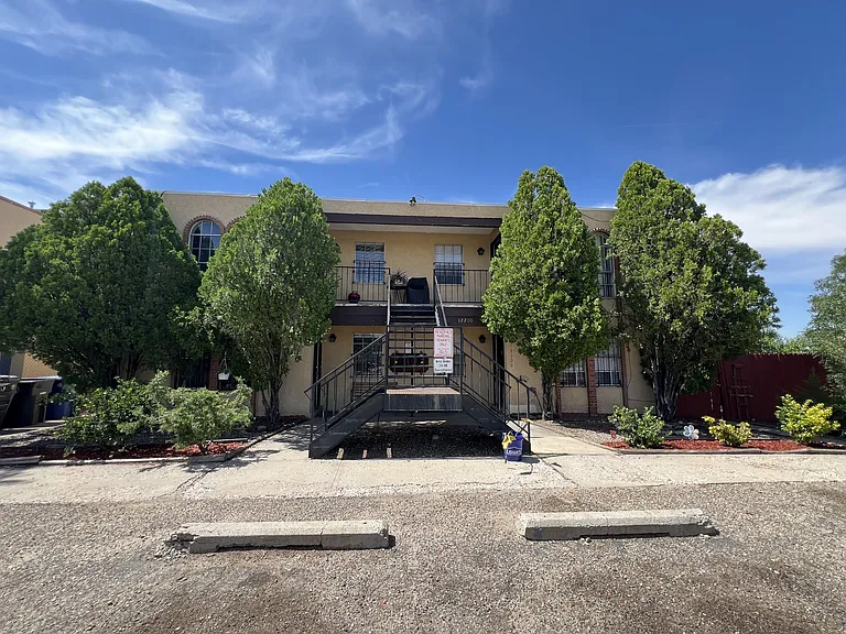 12200 Candelaria Rd NE #D — Photo 1