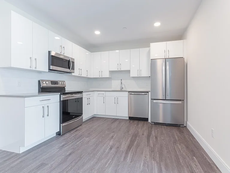 1065 Tremont St #5 — Photo 6
