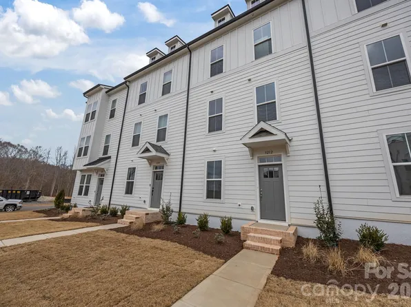 3212 Drift St, Charlotte, NC 28278
