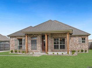 28274 Lake Bruin Dr, Livingston, LA 70754