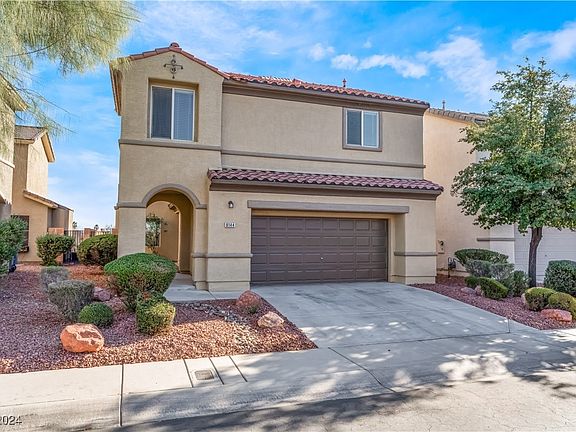 3rd image of 8144 Loma Del Ray St