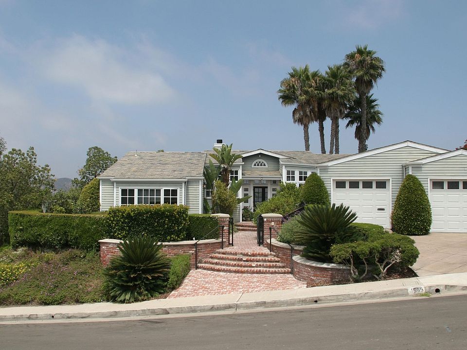 1st image of 1589 Skyline Dr