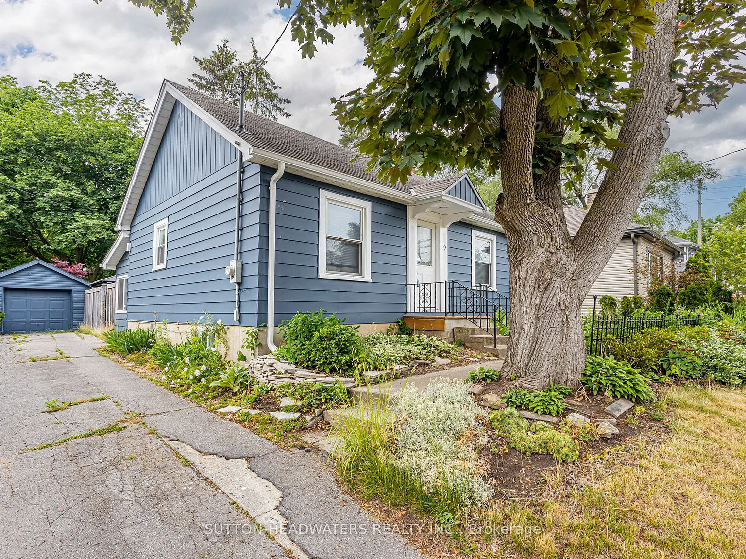 3 bed, $2,499 — Photo 1