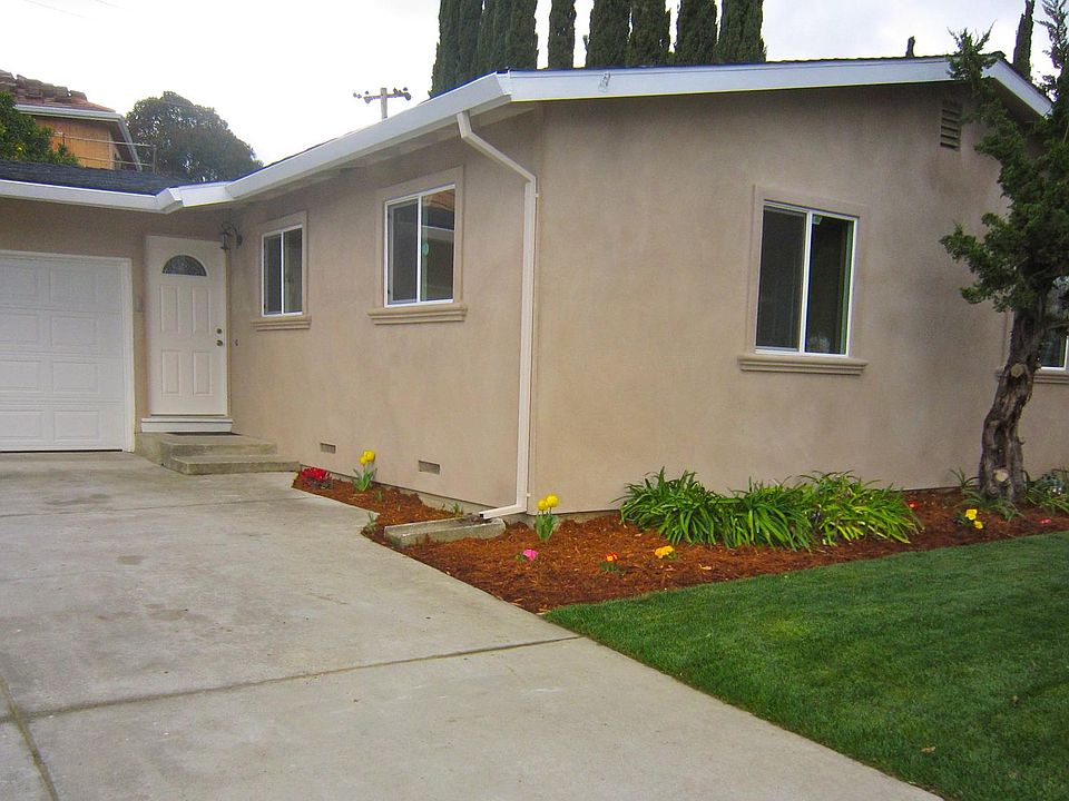 2nd image of 6936 Chiala Ln