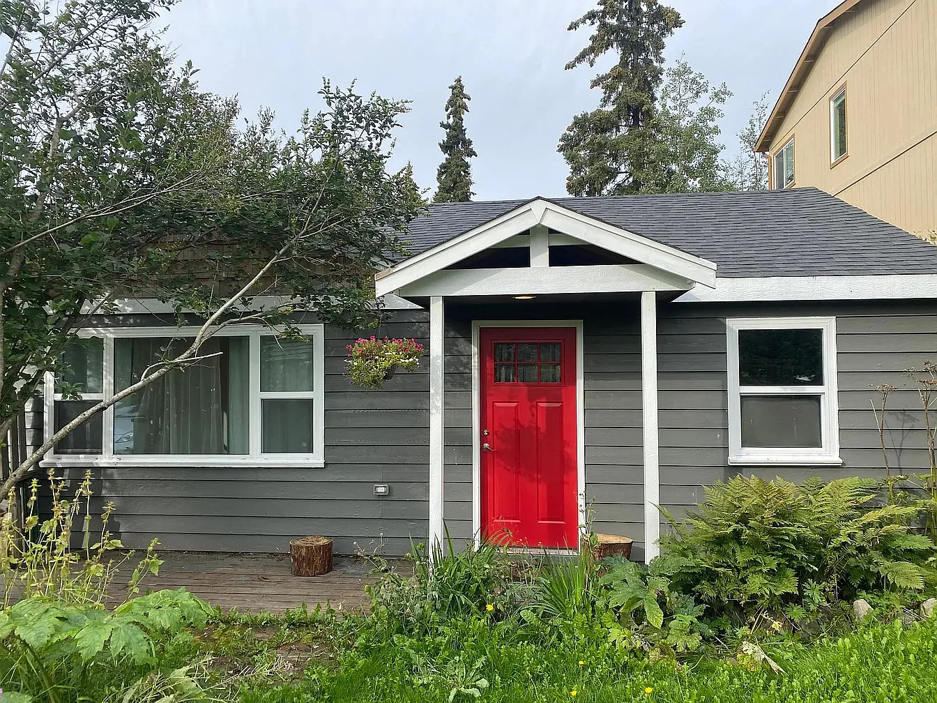 3 bed, 1098 sqft, $2,800 — Photo 3