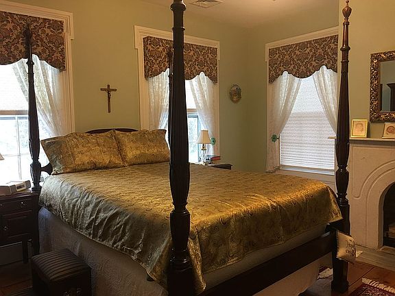 4th image of 72 Pleasant Valley Rd