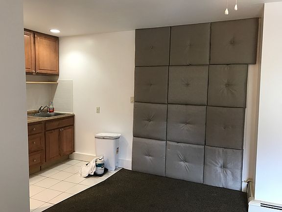 4th image of 2 Fawn Ln