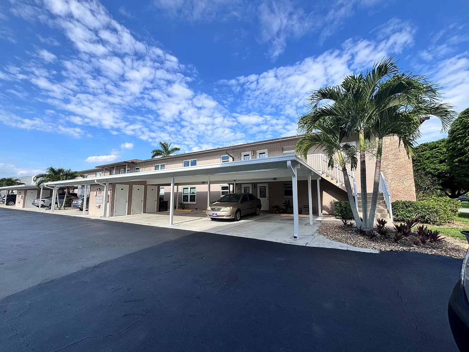 2 bed, 1170 sqft, $1,450 — Photo 4