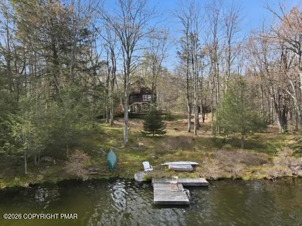 106 Butternut Ln, Canadensis, PA 18325