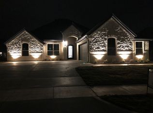 404 Fowler Dr, Granbury, TX 76048