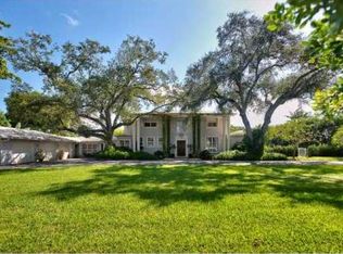 4701 Lake Rd, Miami, FL 33137