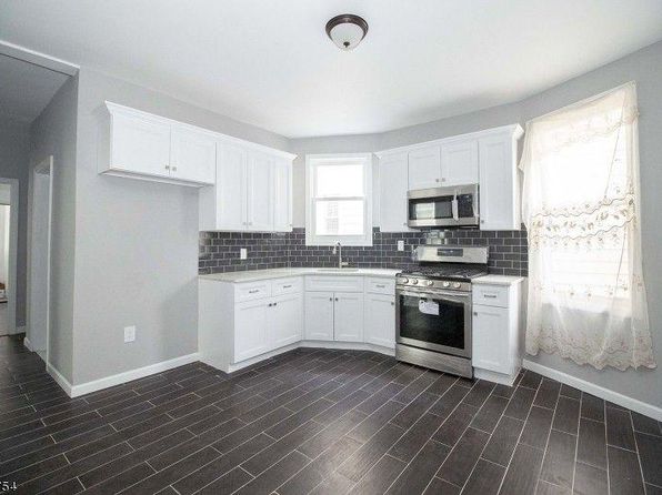 589 Monroe Ave FLOOR 1-2
