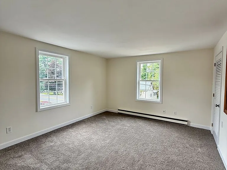 37 Groton School Rd — Photo 7