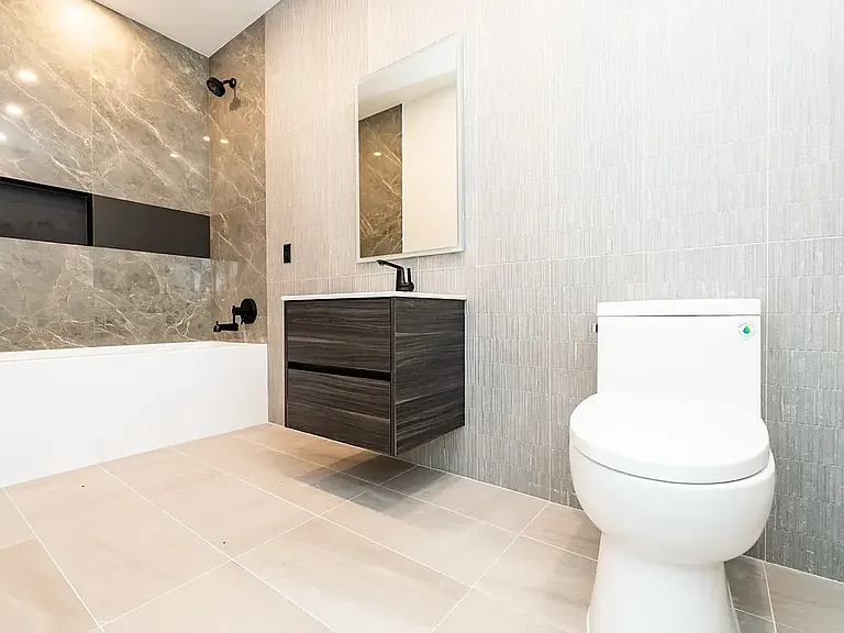 572 Sackett St #2 — Photo 6