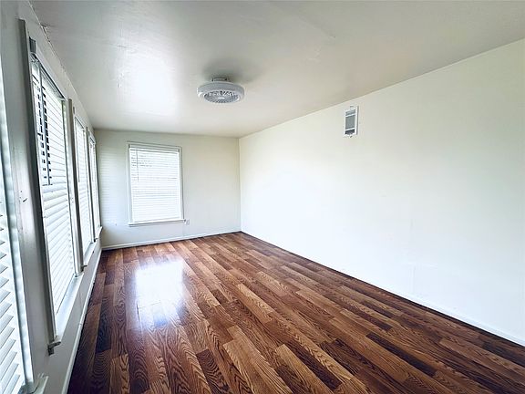 4th image of 502 W Paine Ave