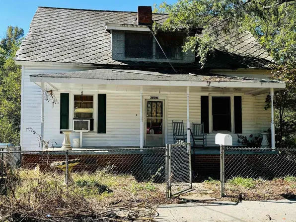 1007 N Sloan St, Clinton, SC 29325