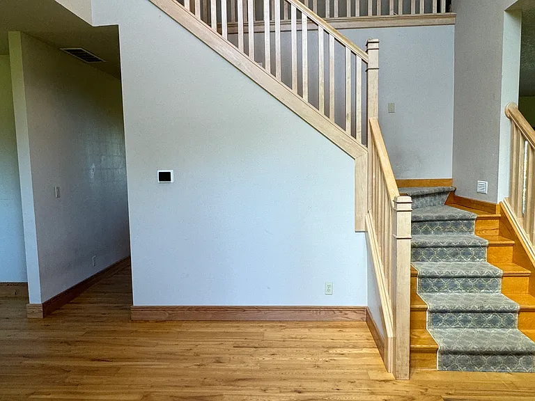 19383 Pine Ave — Photo 3