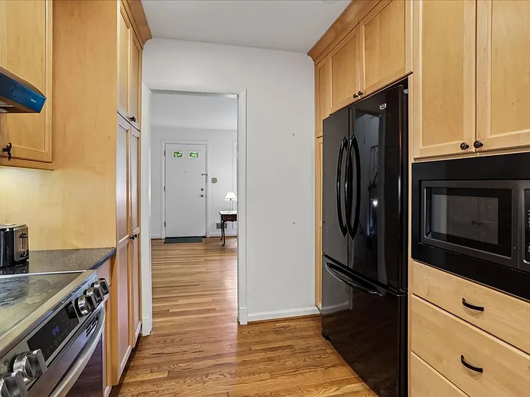 1703 Tilton Dr — Photo 11