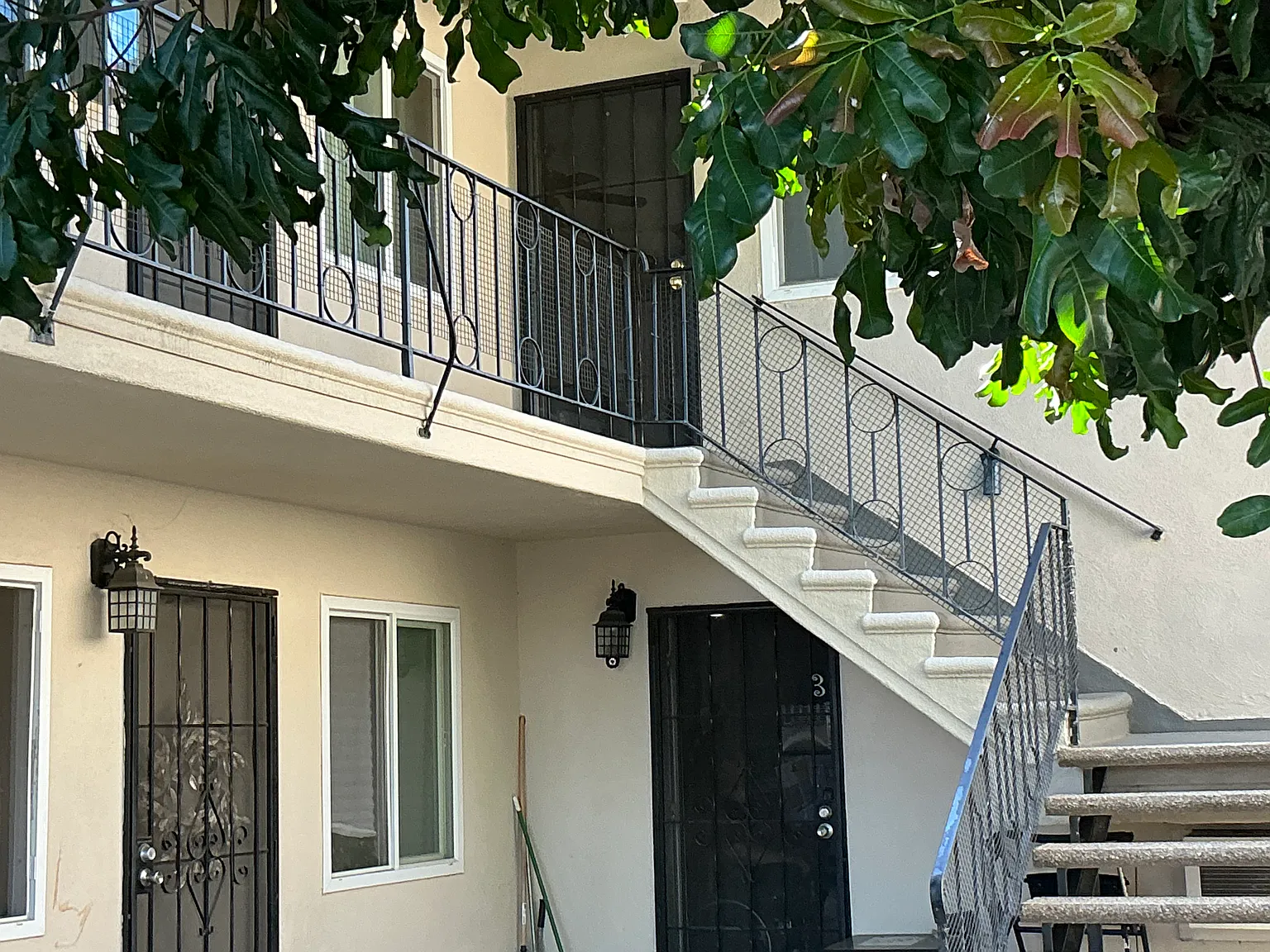 2 bed, 700 sqft, $2,500 — Photo 4